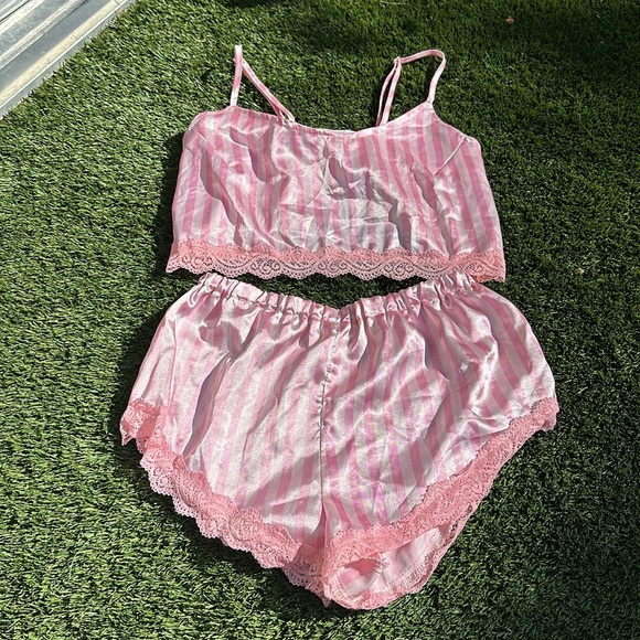 SHEIN Other - SHEIN Women’s silk two-piece pyjama set baby dolls size small